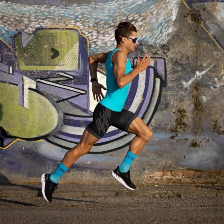 Light and breathable Reverse Sleeveless Base Layer