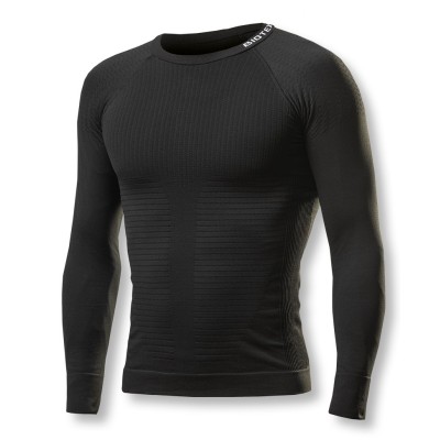 Fit Long-Sleeved Base Layer 4.0 keeps bodily temperature constant even on coldest days