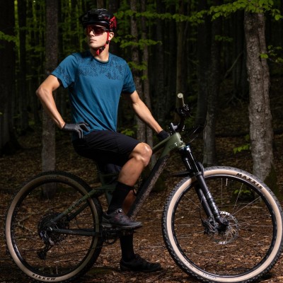 Pantaloncino MTB INGAMBA IG2 corto da uomo in tessuto elasticizzato con perfetta ventilazione