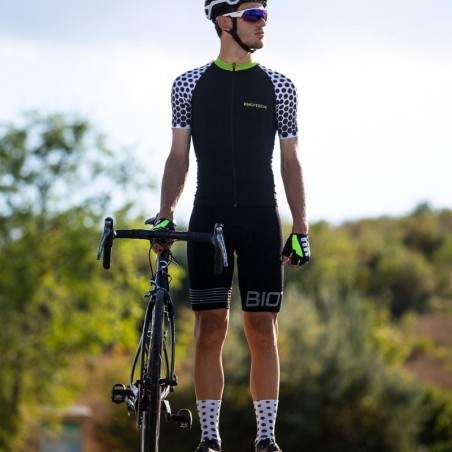 ULTRA SMART short-sleeved jersey with zip and rear pockets