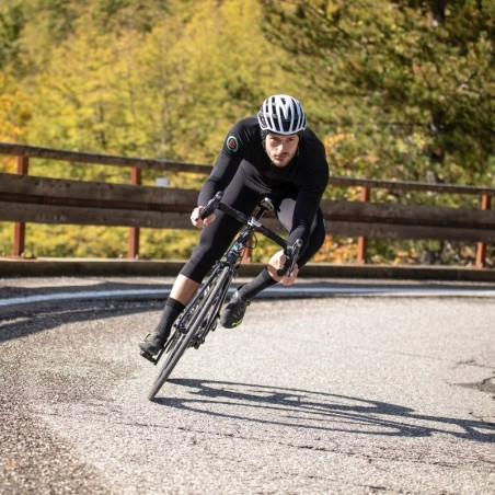 WIN Long-sleeved jersey with zip and rear pockets