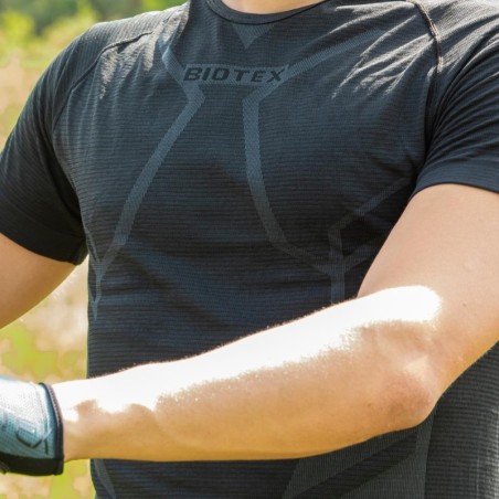 +Carbon T-Shirt with Carbon fibers