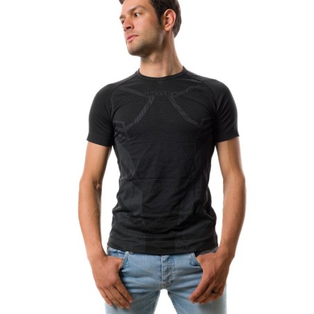 +Carbon T-Shirt with Carbon fibers