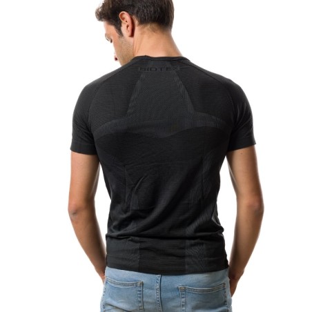 +Carbon T-Shirt with Carbon fibers