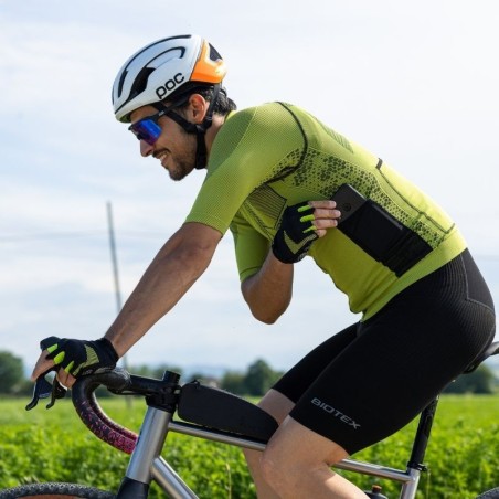 Ingamba Gravel Jersey with 3 rear pockets and 2 side ones