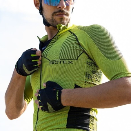 Ingamba Gravel Jersey with 3 rear pockets and 2 side ones