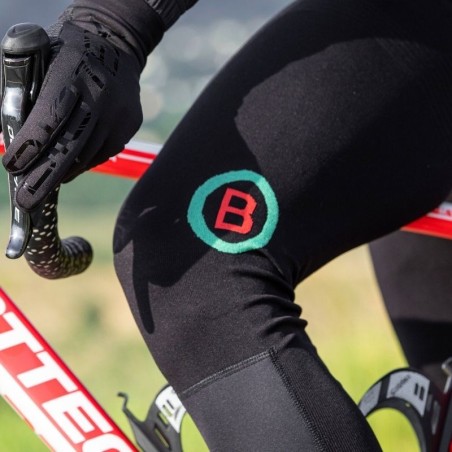 WIN Tights with integrated pad for average-long distances