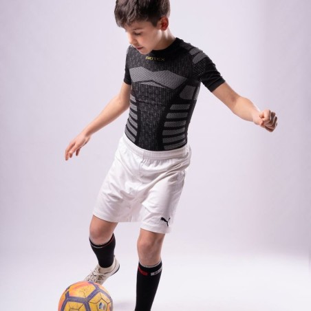 Junior Seamless T-Shirt keeps dry and energetic