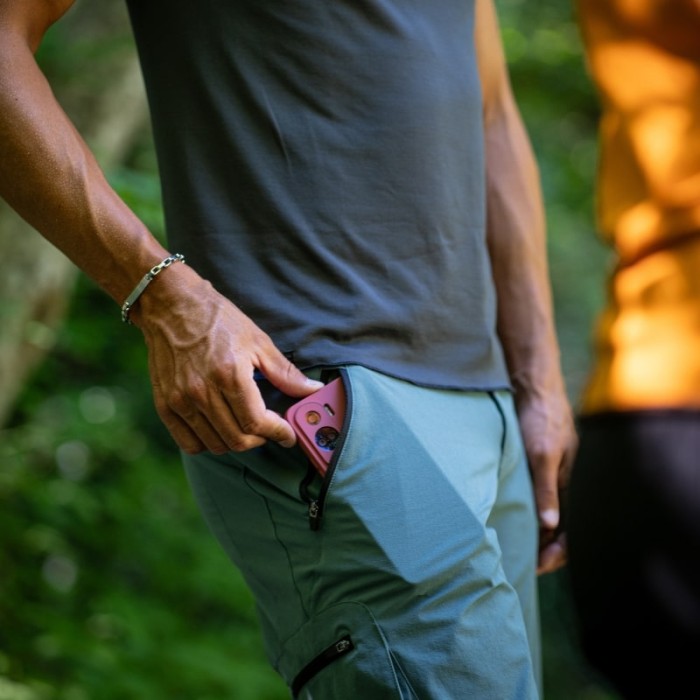 Pantaloncino Trail Cargo INGAMBA da uomo e da donna in tessuto elasticizzato con perfetta ventilazione