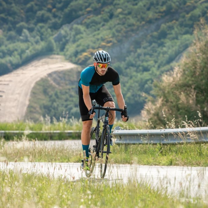 Maglia manica corta ULTRA MILLERIGHE da uomo e donna per ciclismo e running con Zip e tasche sulla schiena