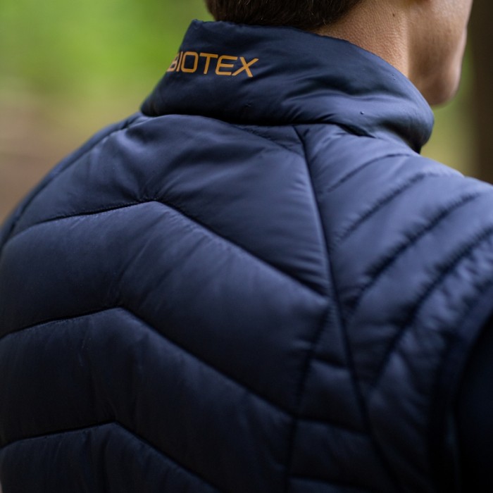 WIN Windproof jacket with removable sleeves