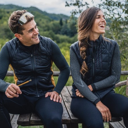 WIN Windproof jacket with removable sleeves