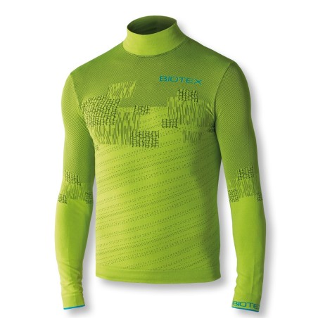 Cubic Long-Sleeved Turtleneck Base Layer keeps bodily temperature constant even on coldest days