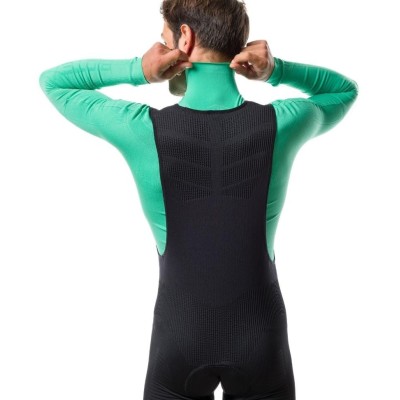 Tight Ingamba Turtleneck Base Layer for men who practice sport